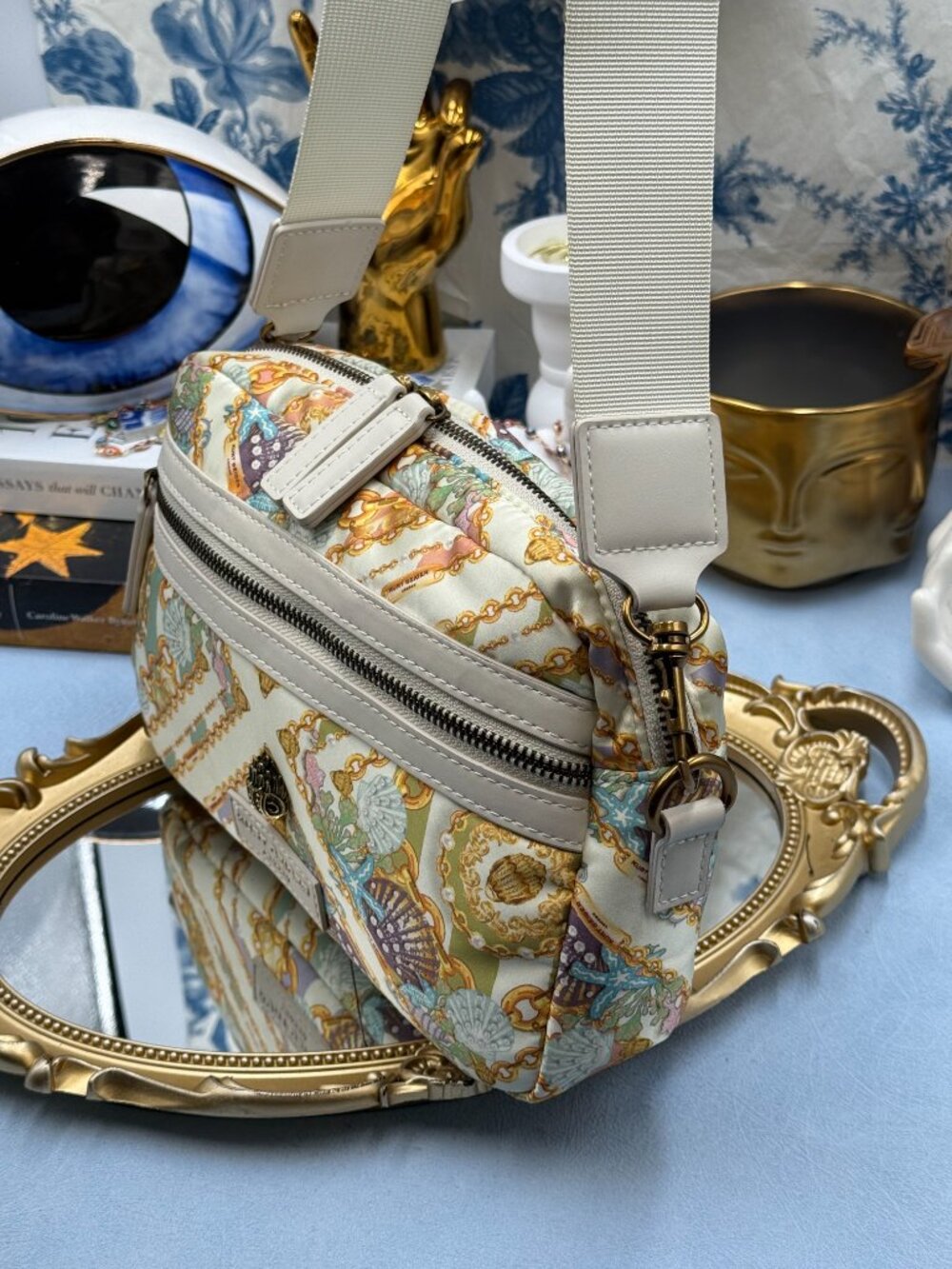 🆕 KURT GEIGER LONDON 🧿 NWOT Recycled Nylon Crossbody Bag, White Shell Print - Picture 5 of 13